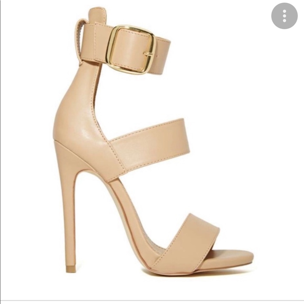 Steve Madden nude heels